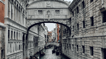 demo-attachment-149-soroush-karimi-291353-unsplash